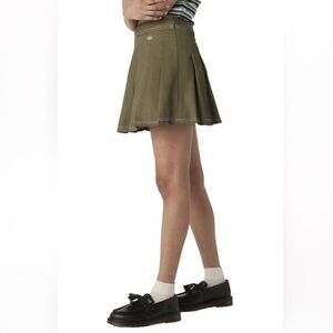 Dickies‎ Women's Military Green Twill Pleated Skirt size 34 (L/XL) new